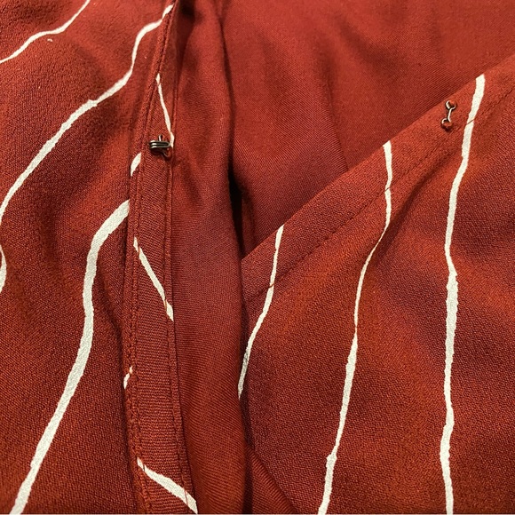 Abercrombie pin-striped flutter-sleeve wrap dress (Size L) BNWT - Picture 5 of 6